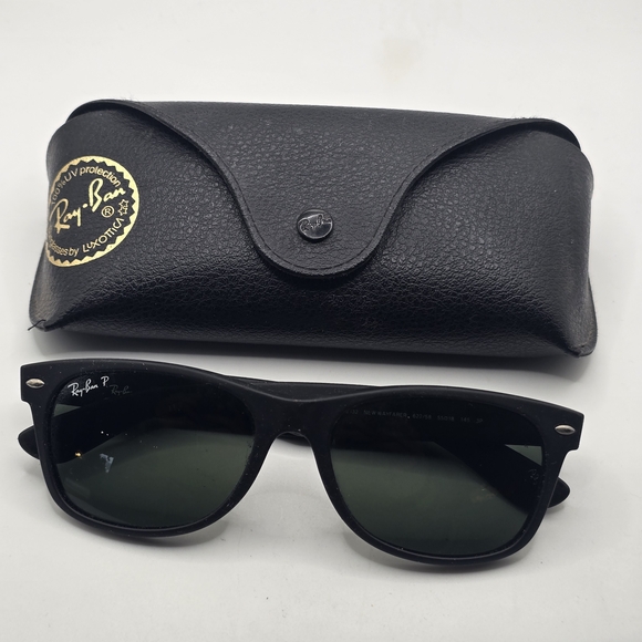 Ray-Ban New Wayfarer Black Sunglasses - Picture 8 of 8